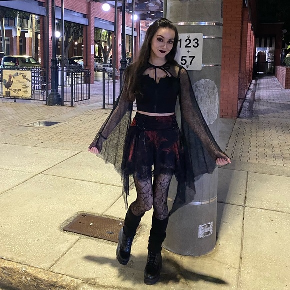 Meet your Posher, Alexis <3 - Picture 7 of 14